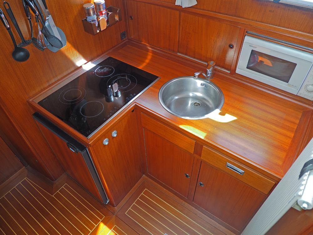 Fore ship, Accommodation